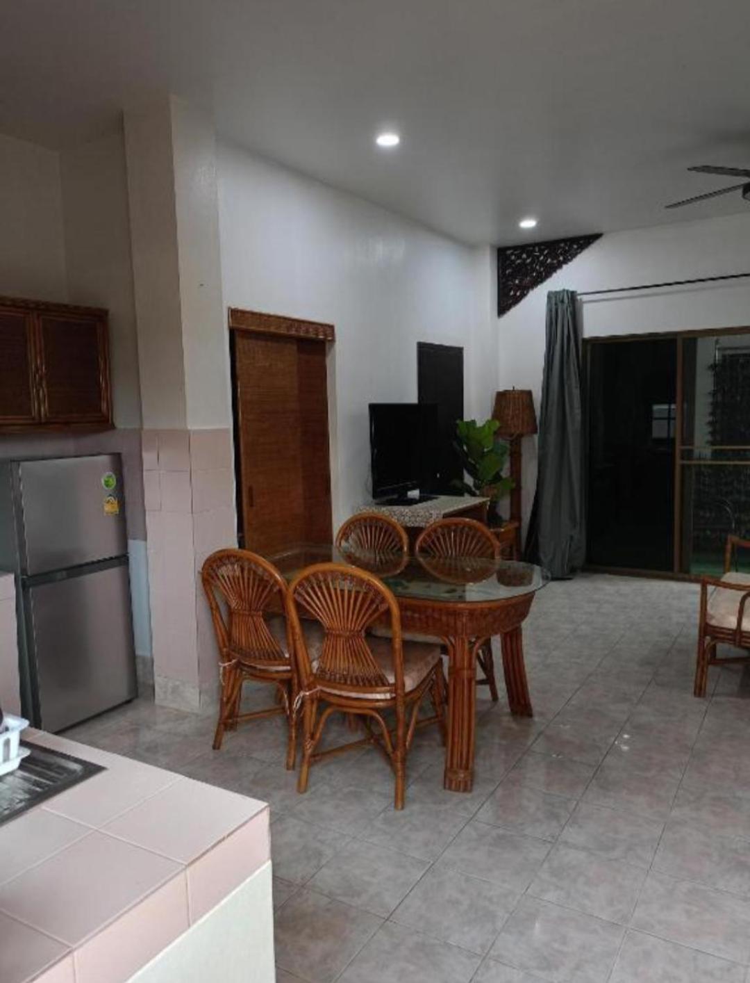 Patong Sunbeach Mansion Exterior photo