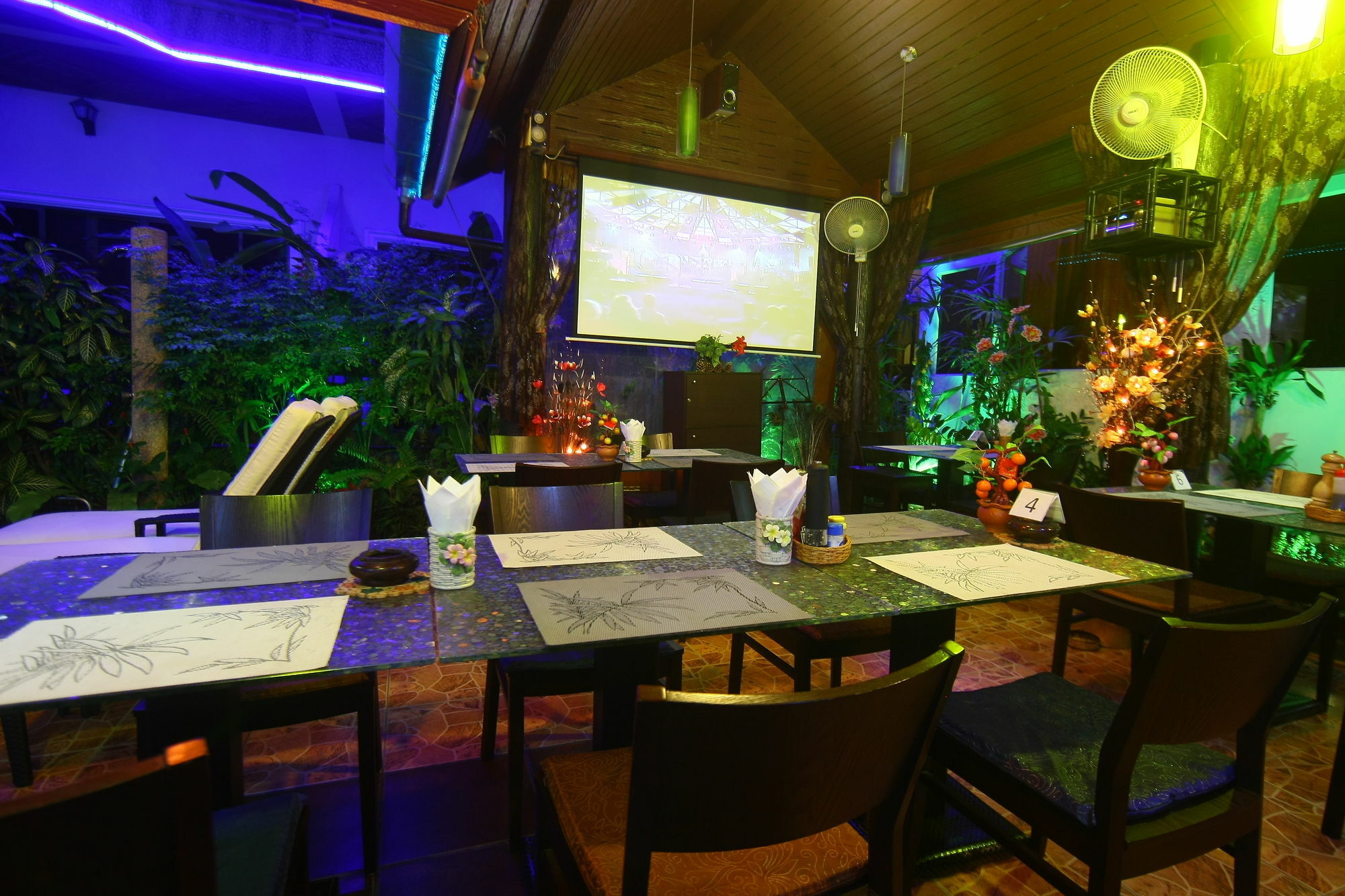 Patong Sunbeach Mansion Exterior photo